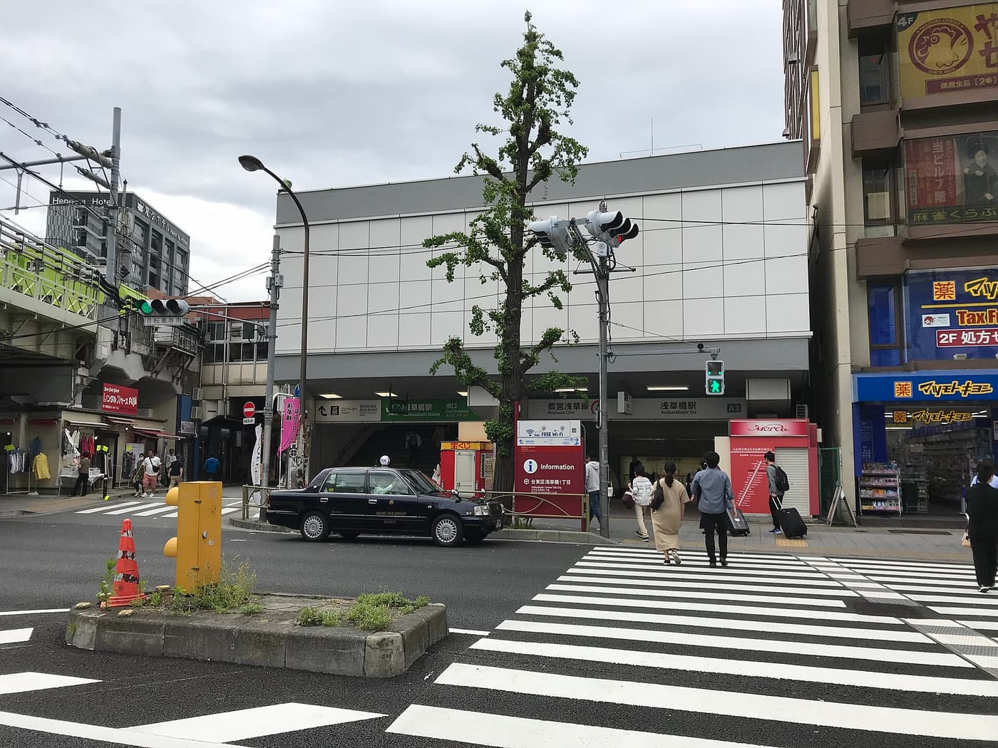 総武線、JR浅草橋駅の東口