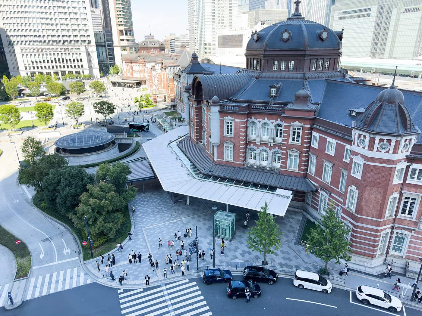Tokyo Station Marunouchi building seen from the KITTE rooftop garden